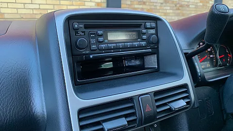 Honda CR-V 2009 factory radio