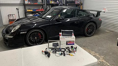 Porsche 911 Upgraded with Pioneer SPH-DA77DAB CarPlay Stereo