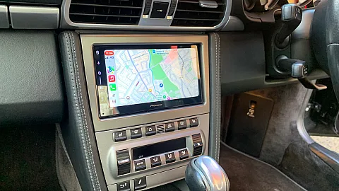Porsche 911 Upgraded with Pioneer SPH-DA77DAB CarPlay Stereo