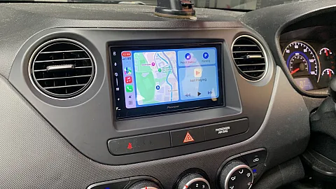Hyundai i10 2017 upgraded with Pioneer SPH-DA77DAB CarPlay Stereo