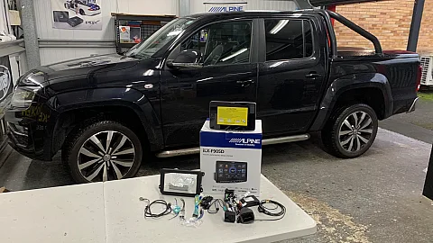 VW Amarok 2017 upgraded with Alpine iLX-F905T6 CarPlay Stereo