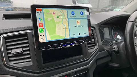 VW Amarok 2017 upgraded with Alpine iLX-F905T6 CarPlay Stereo