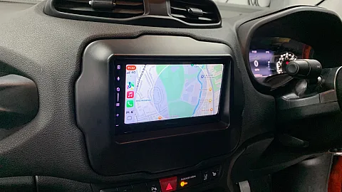 Jeep Renegade 2016 fitted with Pioneer SPH-DA77DAB CarPlay Stereo