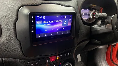 Jeep Renegade 2016 fitted with Pioneer SPH-DA77DAB CarPlay Stereo