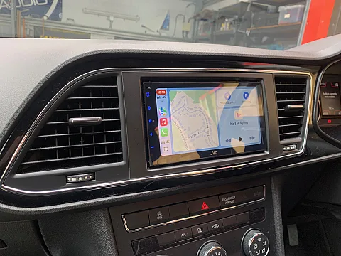 Seat Leon 2015 upgraded with JVC KW-M695DBW 6.8" CarPlay Stereo