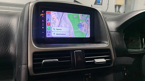 Honda CR-V 2005 upgraded with Pioneer SPH-DA77DAB 6.8" CarPlay stereo