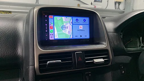Honda CR-V 2005 upgraded with Pioneer SPH-DA77DAB 6.8" CarPlay stereo
