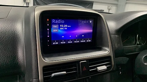 Honda CR-V 2005 upgraded with Pioneer SPH-DA77DAB 6.8" CarPlay stereo