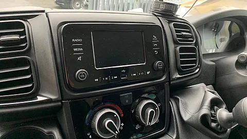 Fiat Ducato 2025 factory radio