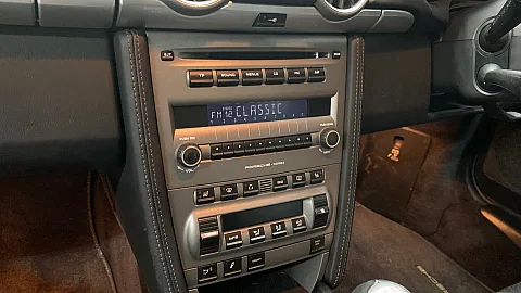 Porsche 911 2007 upgraded with Pioneer SPH-DA77DAB CarPlay Stereo