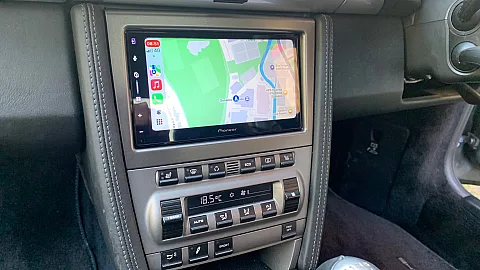 Porsche 911 2007 upgraded with Pioneer SPH-DA77DAB CarPlay Stereo
