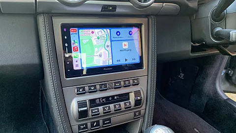 Porsche 911 2007 upgraded with Pioneer SPH-DA77DAB CarPlay Stereo