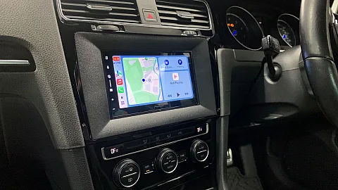 VW Golf 2016 upgraded with Pioneer SPH-DA77DAB 6.8" CarPlay stereo