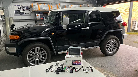 Toyota FJ Cruiser 2012 Upgraded with Pioneer SPH-DA77DAB CarPlay stereo