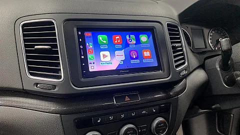 Seat Alhambra 2016 upgraded with Pioneer SPH-DA77DAB CarPlay stereo