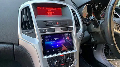Vauxhall Astra 2013 Pioneer SPH-DA77DAB 6.8" CarPlay Stereo upgrade