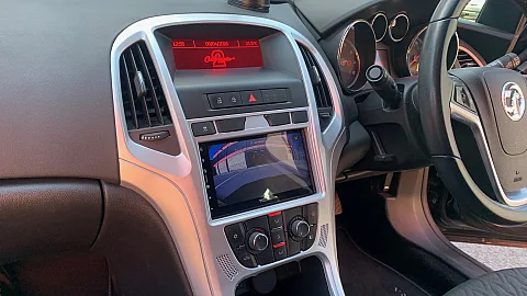 Vauxhall Astra 2013 Pioneer SPH-DA77DAB 6.8" CarPlay Stereo upgrade