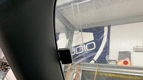 Mazda MX-5 2013 Windscreen DAB radio antenna installed