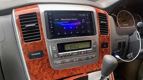 Toyota Alphard 2002 installed with Pioneer SPH-DA77DAB 6.8" CarPlay Stereo