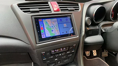 Honda Civic 2014 upgraded with Pioneer SPH-DA77DAB 6.8" CarPlay Stereo