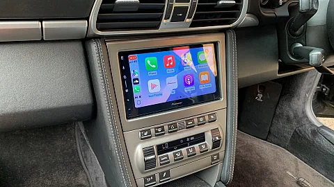 Porsche 997 2007 fitted with Pioneer SPH-DA77DAB 6.8" CarPlay / Android Auto stereo