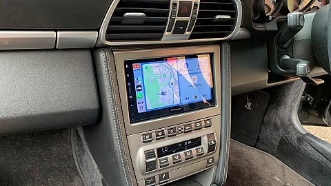 Porsche 997 2007 fitted with Pioneer SPH-DA77DAB 6.8" CarPlay / Android Auto stereo