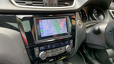 Nissan Qashqai 2015 upgraded with Pioneer SPH-DA77DAB 6.8" CarPlay Stereo