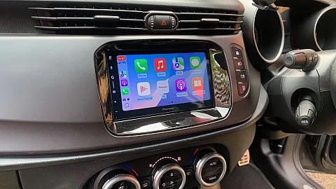 Alfa Romeo Giulietta 2016 Upgraded with Pioneer SPH-DA77DAB 6.8" CarPlay Android Auto Stereo