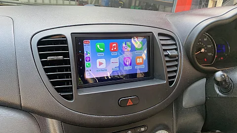 Hyundai i10 2011 upgraded with Pioneer SPH-DA160DAB 6.8" CarPlay Stereo