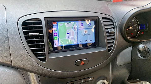 Hyundai i10 2011 upgraded with Pioneer SPH-DA160DAB 6.8" CarPlay Stereo