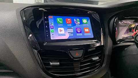 Vauxhall Viva 2016 upgraded with Kenwood DMX6523DABS 6.8" CarPlay Stereo