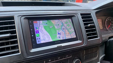 VW Transporter 2016 fitted with Pioneer SPH-DA77DAB 6.8" Android Auto / Apple CarPlay Stereo