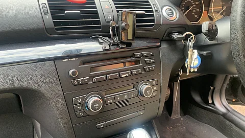 BMW 1 Series 2009 factory radio