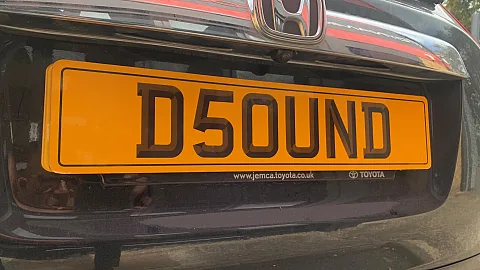 Honda CR-V 2010 fitted with ND-BC9 Reverse Camera