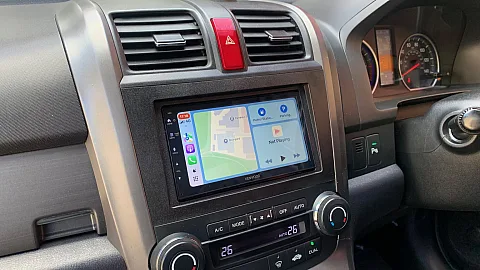 Honda CR-V 2007 fitted with Kenwood DMX5023DABS Apple CarPlay / Android Auto stereo