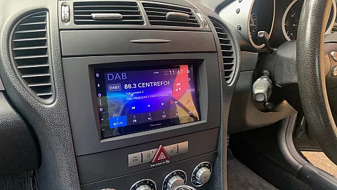 Mercedes-Benz SLK 200 2008 upgraded with Pioneer SPH-DA77DAB CarPlay stereo