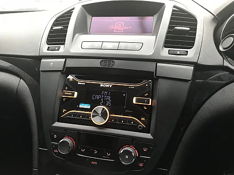 Vauxhall Insignia - 2011 / Sony WX-920BT