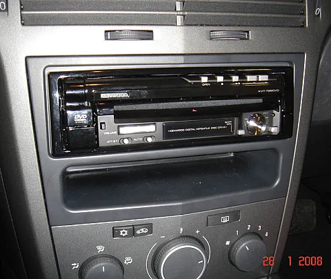 2004 VAUXHALL ASTRA - Kenwood KVT-729DVD Screen