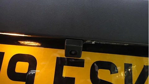 VW Transporter - Reverse Camera