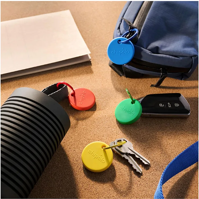 Chipolo POP Black Wireless Phone App Based Tracker Works With Apple or Google's Find My Device Network