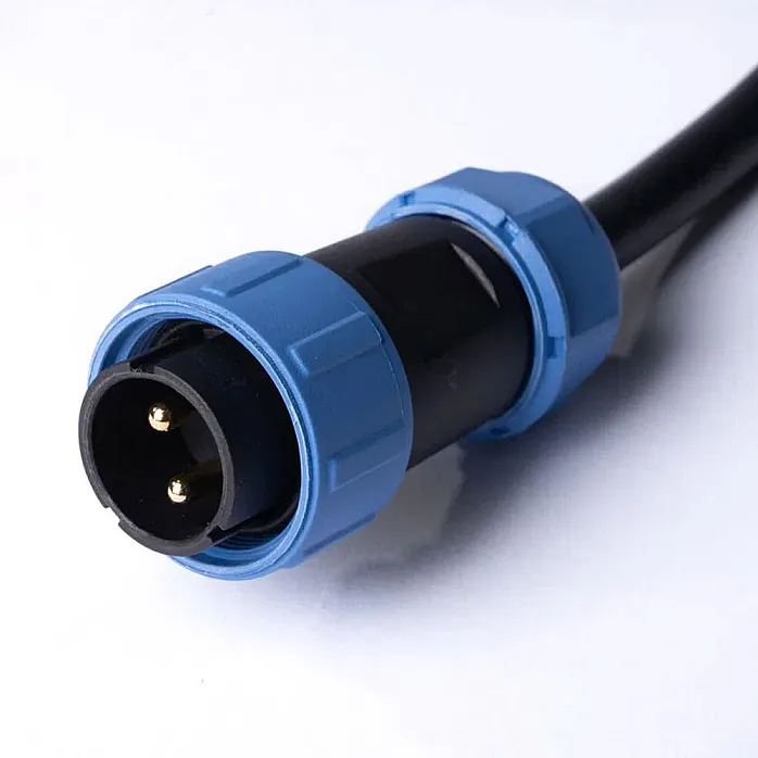 Bluetti AC240P Aviation 12V/30A RV Plug