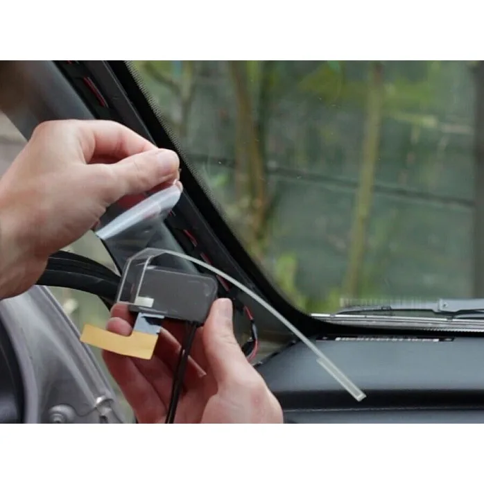 Connects2 CT27UV62 - Universal DAB Digital Radio Windscreen Glass Mount Antenna Aerial