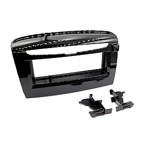 Connects2 CT24CH13 - Lancia Ypsilon 2012-2021 Piano Black Car CD Stereo Fascia Adaptor