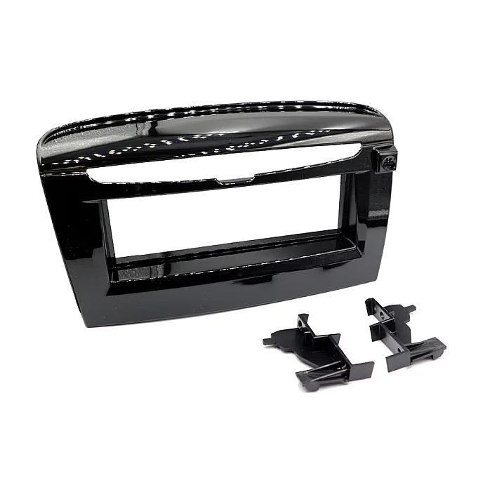Connects2 CT24CH13 - Lancia Ypsilon 2012-2021 Piano Black Car CD Stereo Fascia Adaptor
