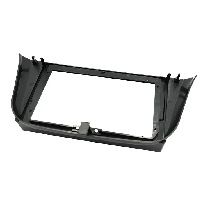 InCarTec PF-135-DELPHI Iveco Daily (2014-2019) Perfect Fit 9" Stereo Kit (Delphi Radio)