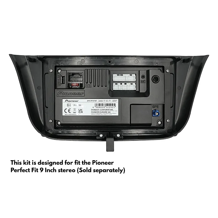 InCarTec PF-135-DELPHI Iveco Daily (2014-2019) Perfect Fit 9" Stereo Kit (Delphi Radio)