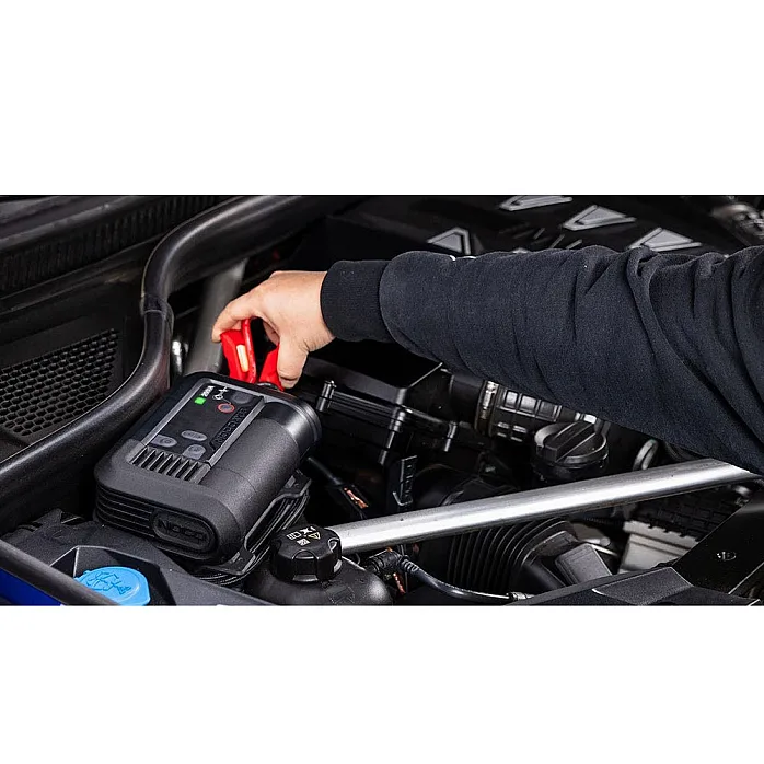NOCO AX65 Boost Air 12V Jump Starter 2000A With 100 PSI Air Compressor
