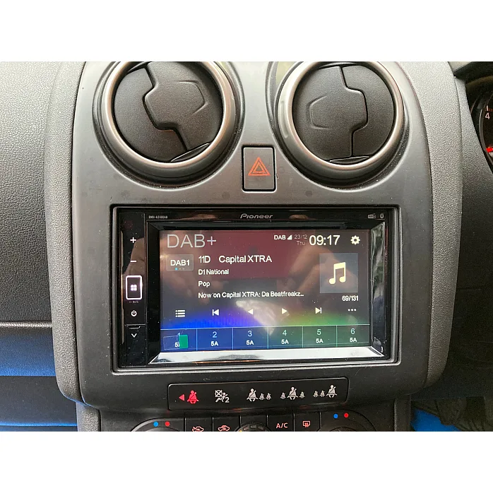 Nissan Qashqai 2007 - 2013 DAB / Bluetooth / FM / USB Double Din Car Stereo Kit (Supply Only)