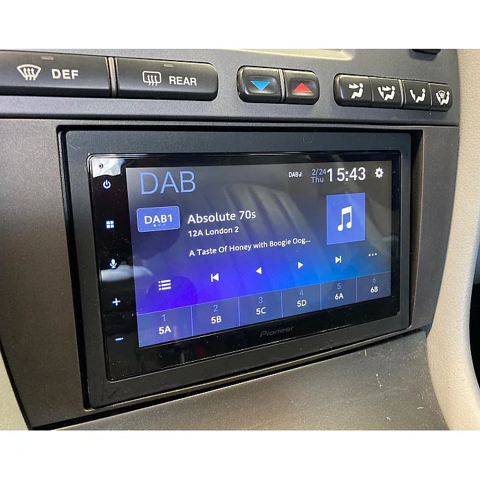 Jaguar X Type Pioneer 6.8" Bluetooth Apple CarPlay DAB Stereo Upgrade Kit