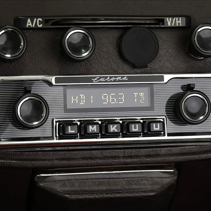 RetroSound RSM1B-E Motor 1 BT Europa Bluetooth, AM/FM, Aux, Car Stereo